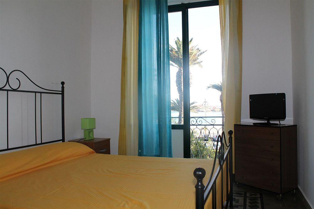 Trapani Tourism Apartments Екстер'єр фото