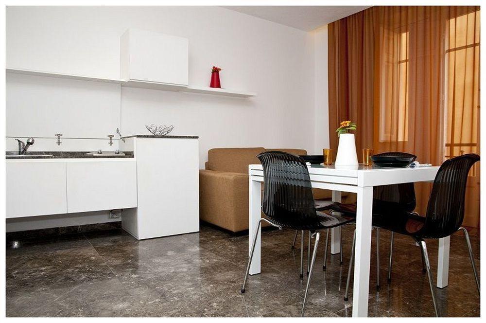 Trapani Tourism Apartments Екстер'єр фото
